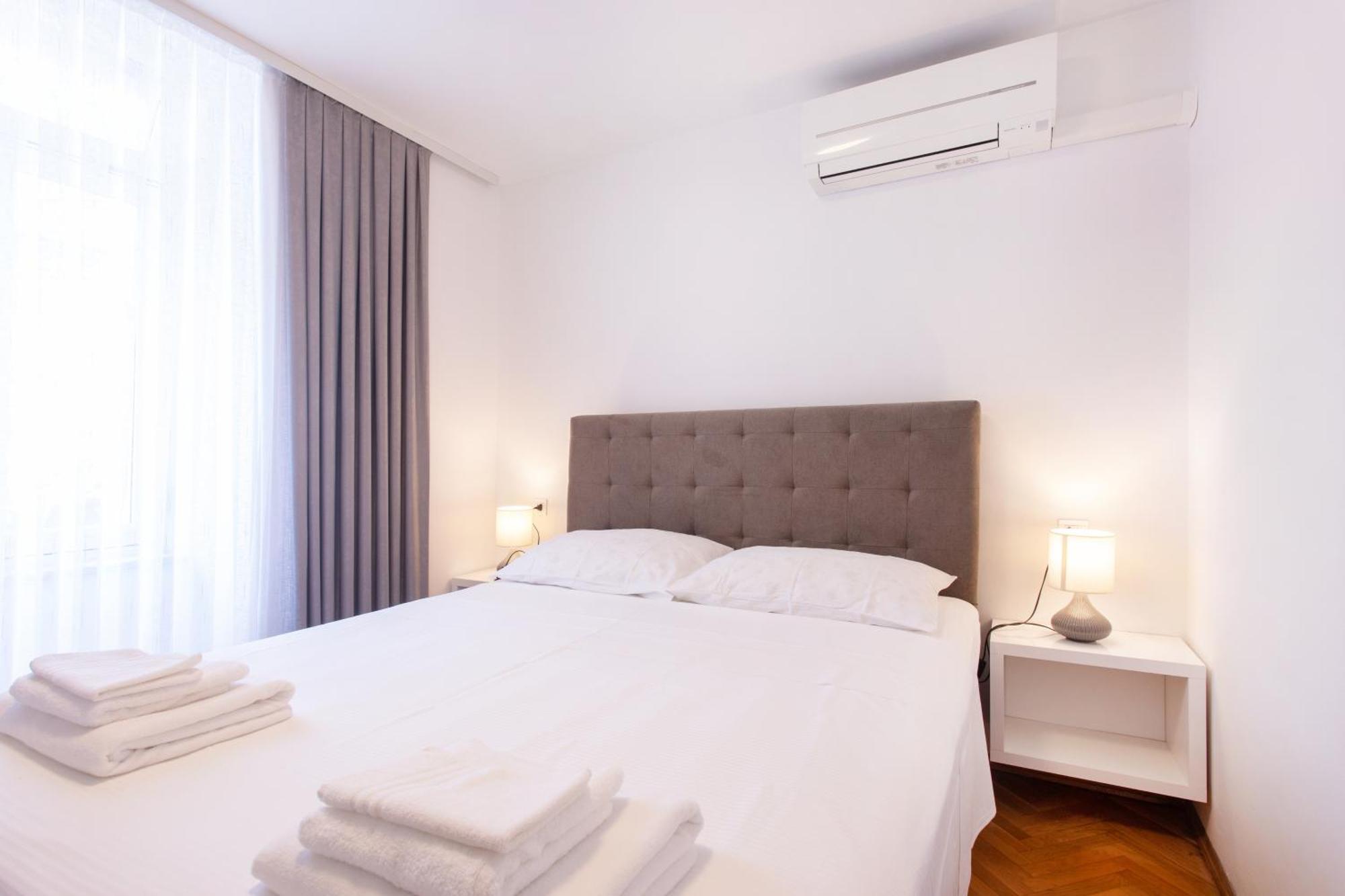 Apartmaji Pri Perotu イゾラ エクステリア 写真